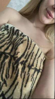 I want to play, be a very bad girl GF lady